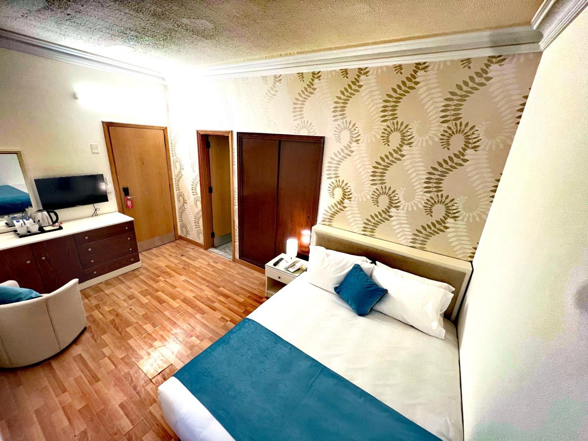 Hotel Mediterranee Beyrouth エクステリア 写真