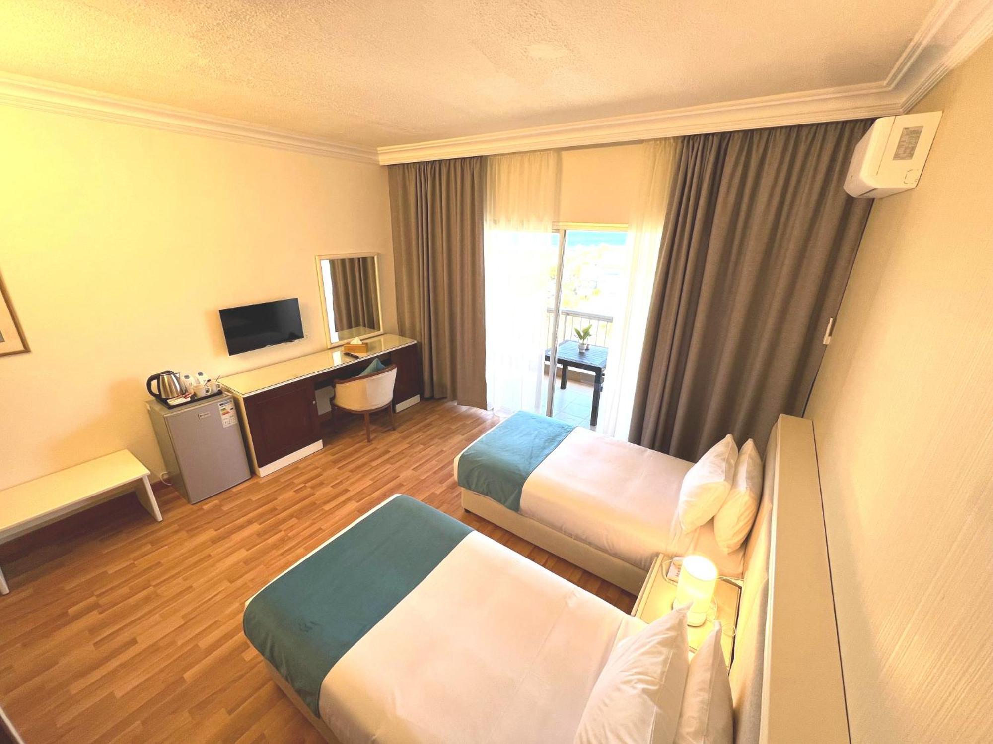 Hotel Mediterranee Beyrouth エクステリア 写真