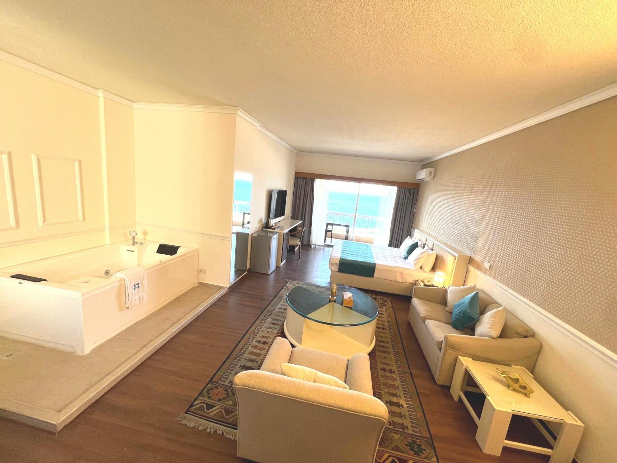 Hotel Mediterranee Beyrouth エクステリア 写真
