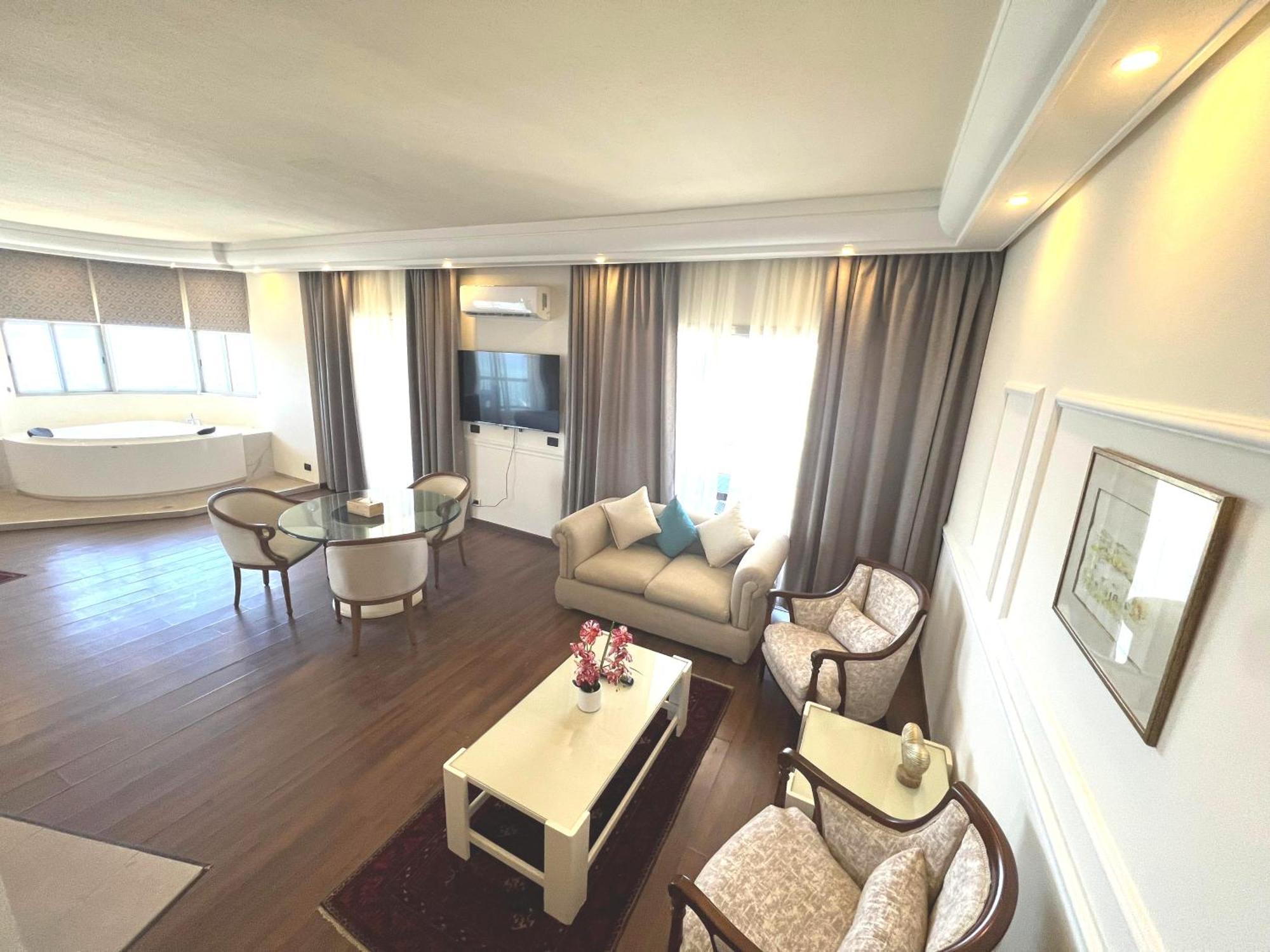 Hotel Mediterranee Beyrouth エクステリア 写真