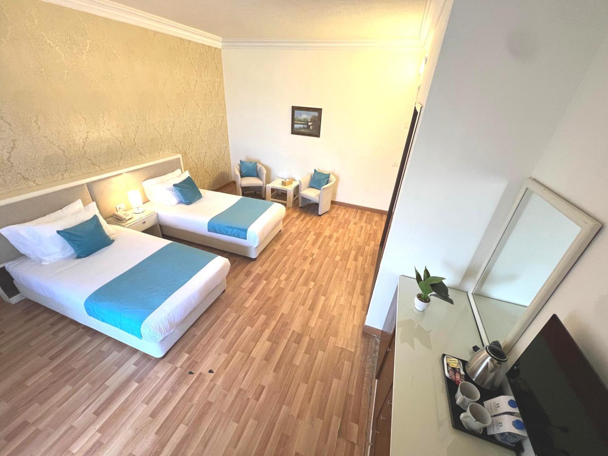 Hotel Mediterranee Beyrouth エクステリア 写真