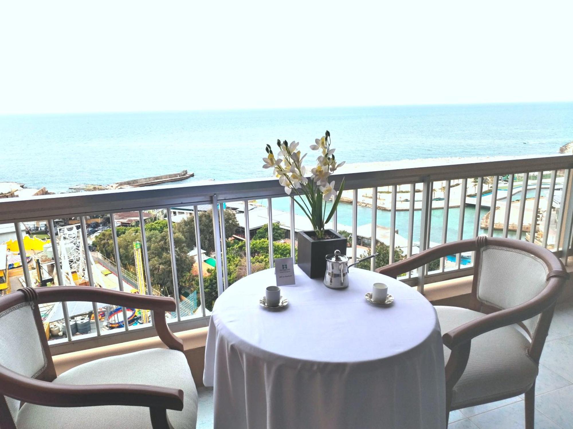 Hotel Mediterranee Beyrouth エクステリア 写真