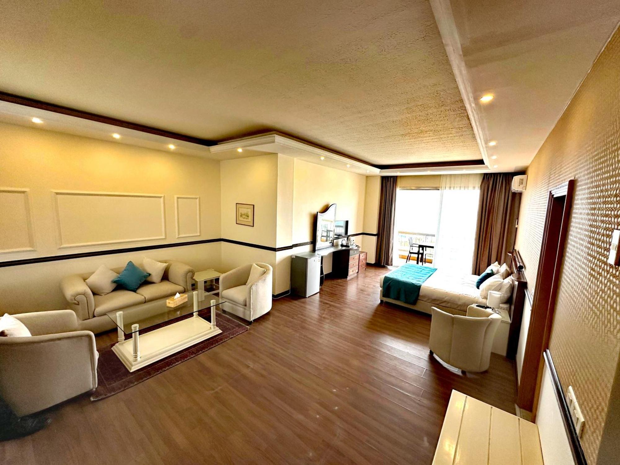 Hotel Mediterranee Beyrouth エクステリア 写真
