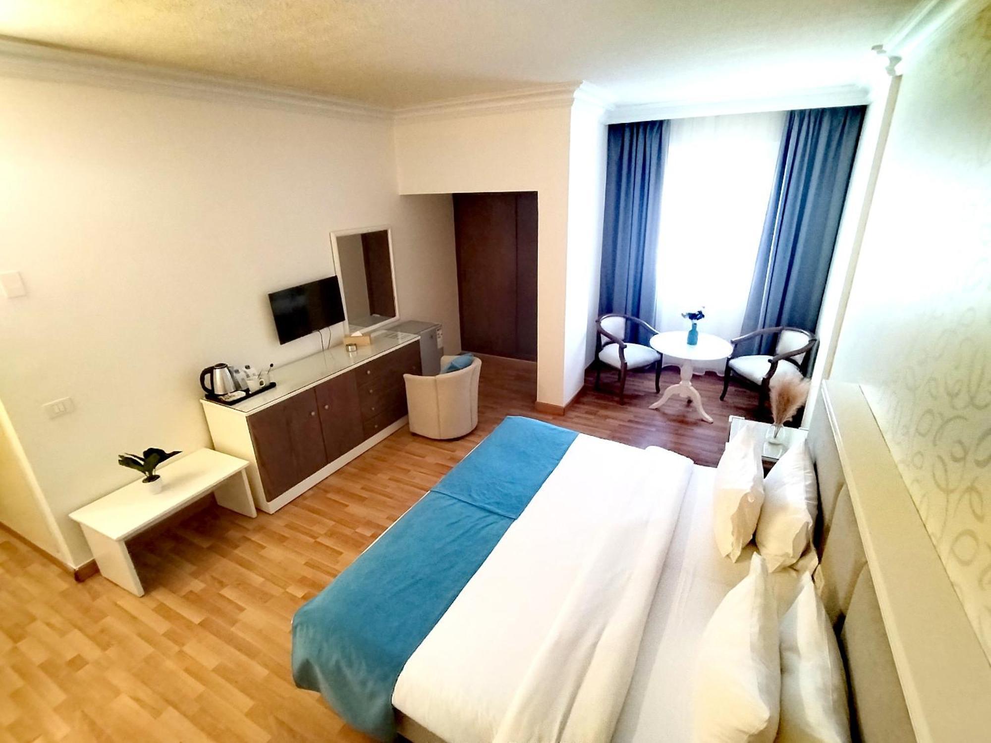 Hotel Mediterranee Beyrouth エクステリア 写真